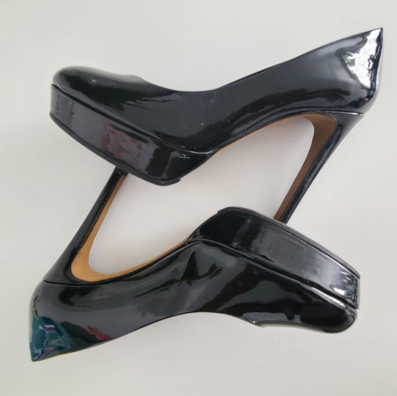 Moschino Cheap and Chic patent leather platform pumps - Picture 2 of 4